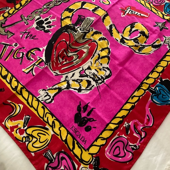 ESCADA VTG “News from the Tiger” Silk Scarf - Picture 6 of 10